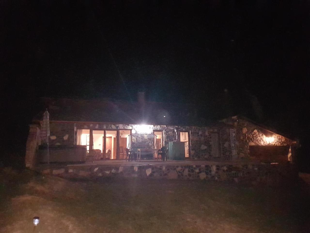 Old Stone Villa Obarok Buitenkant foto