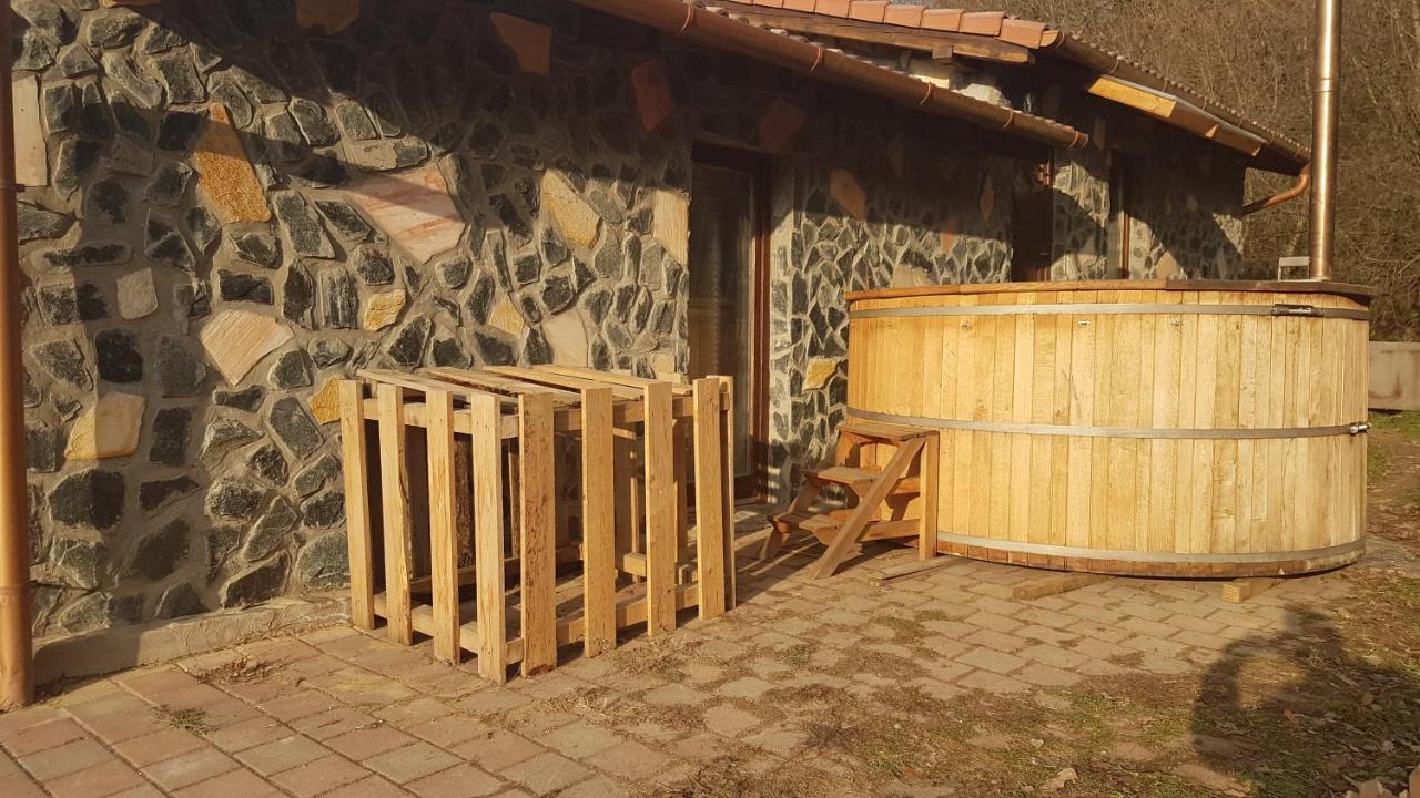 Old Stone Villa Obarok Buitenkant foto